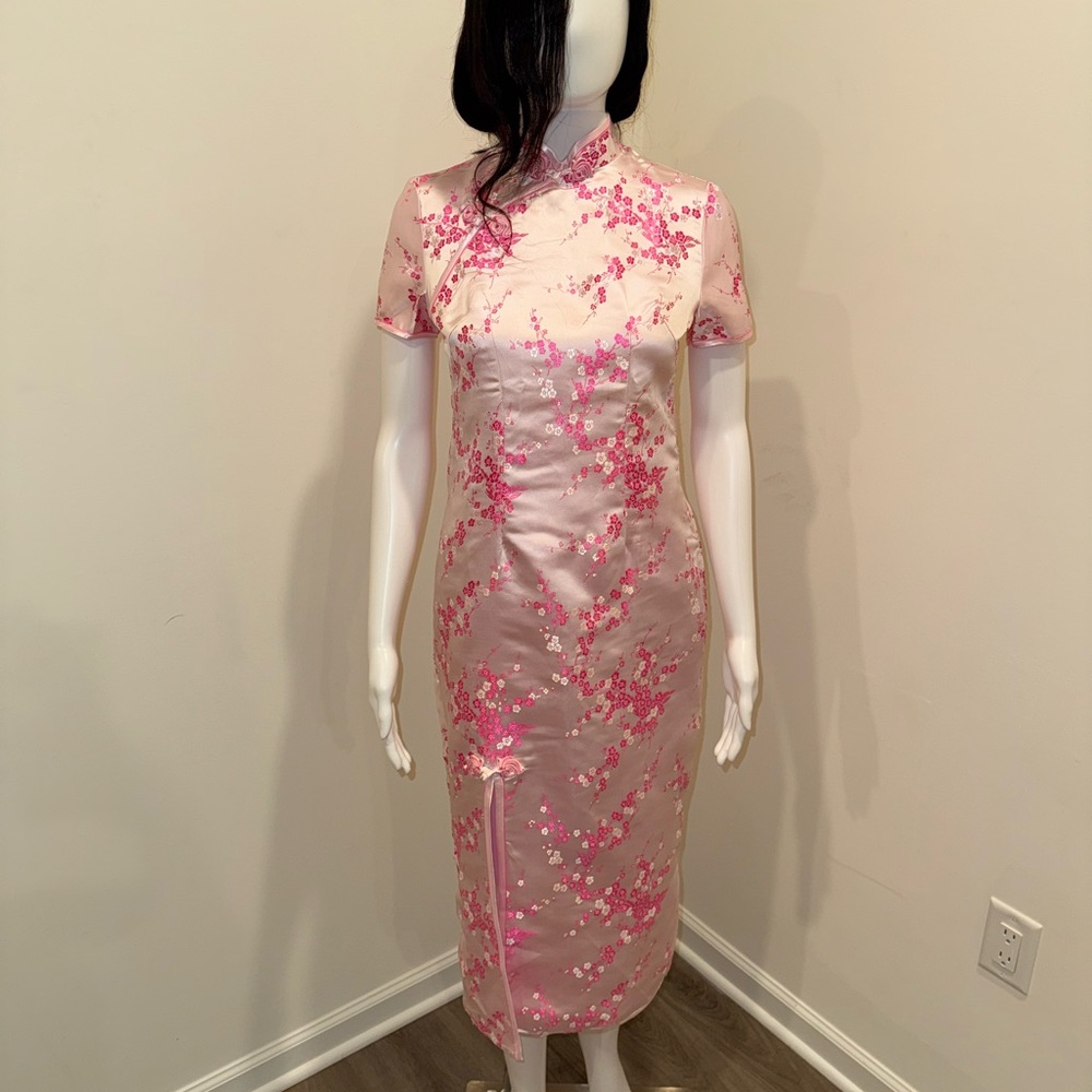 Traditional Pink Floral Chinese Qipao